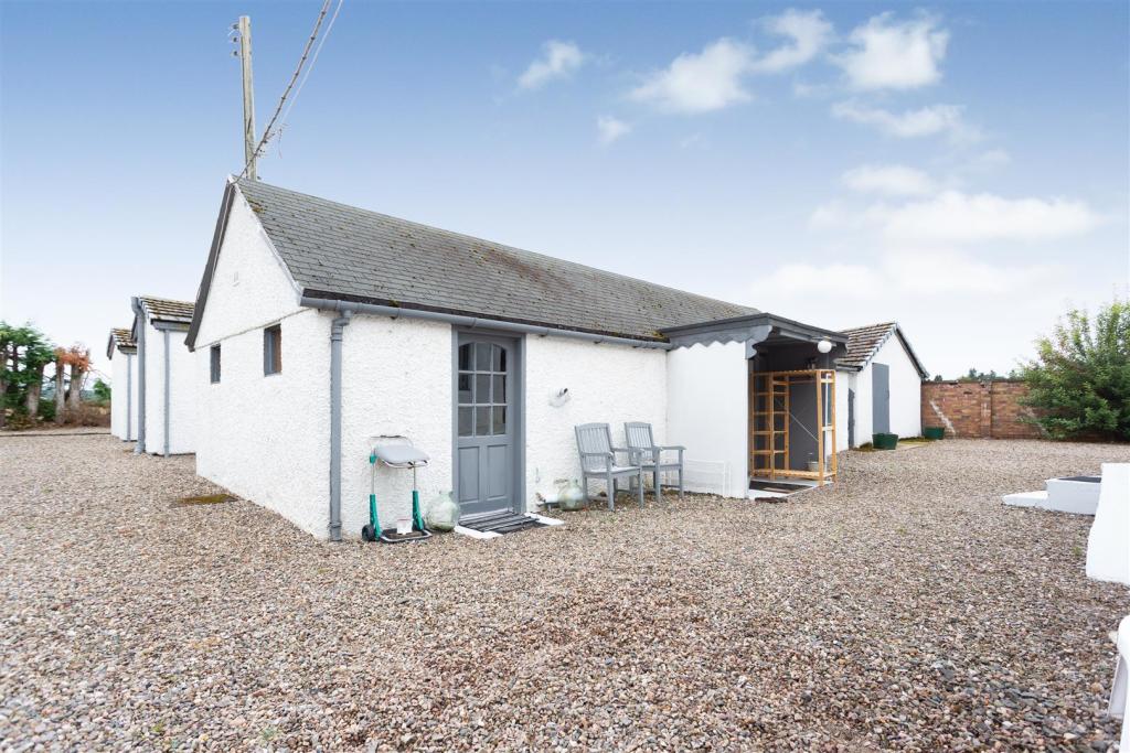 8 bedroom house for sale in Carsie, Blairgowrie, PH10