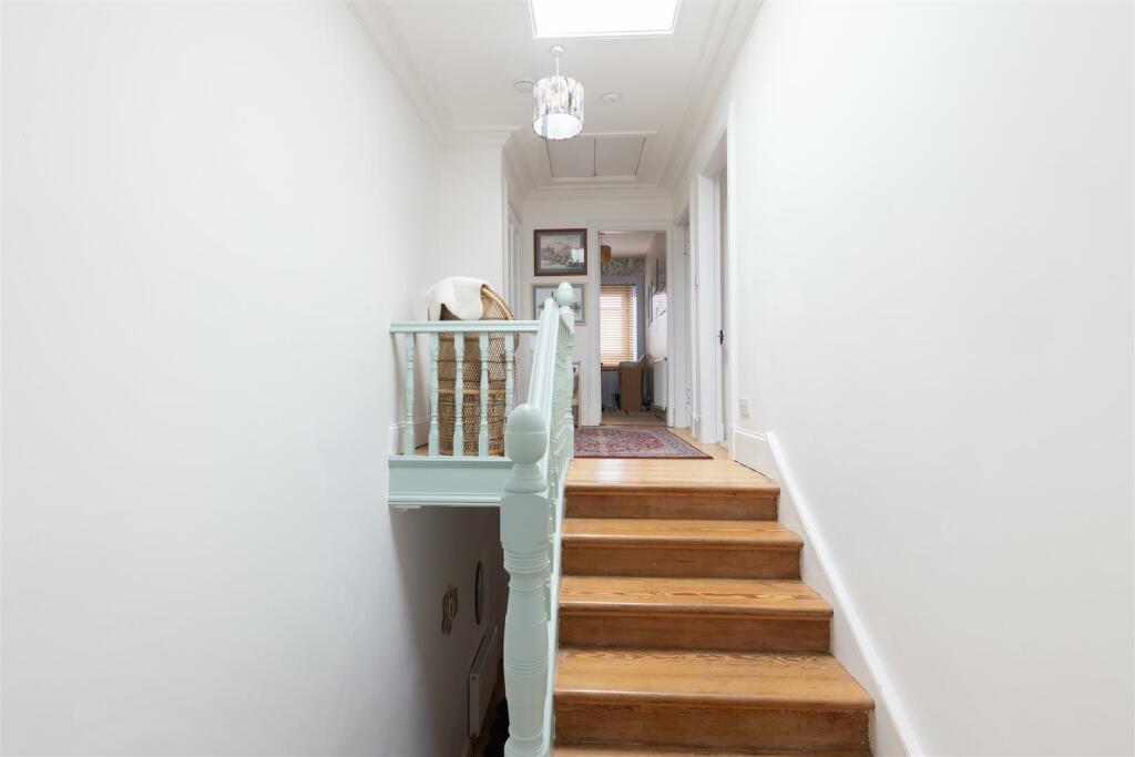 3 bedroom house for sale in Crieff Road, Perth, PH1