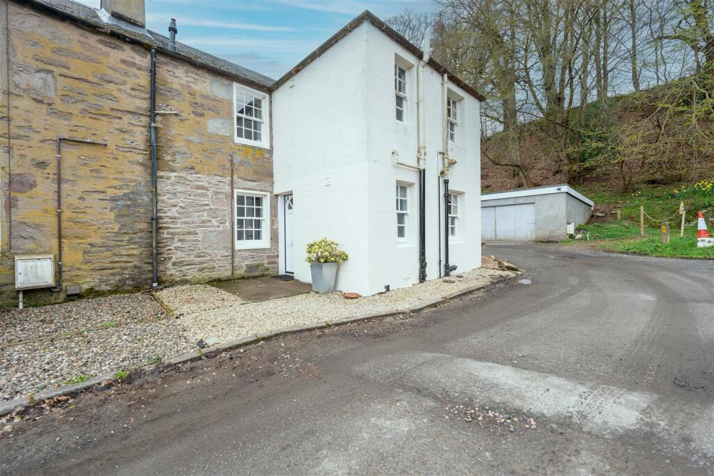 2 bedroom house for sale in Grey Row, Ruthvenfield, Perth, PH1