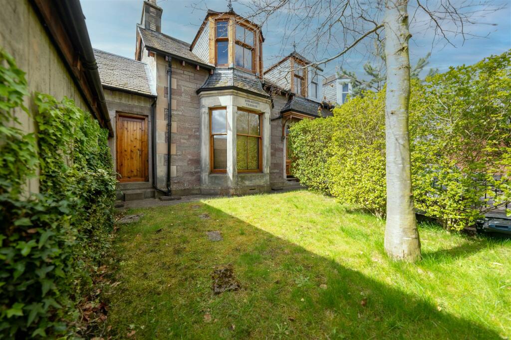 3 bedroom house for sale in Glover Street, Perth, PH2