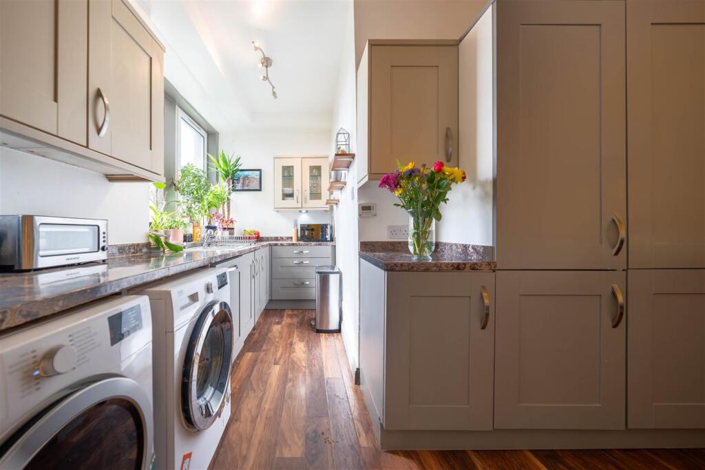 Additional property image - Clepington Road, Dundee