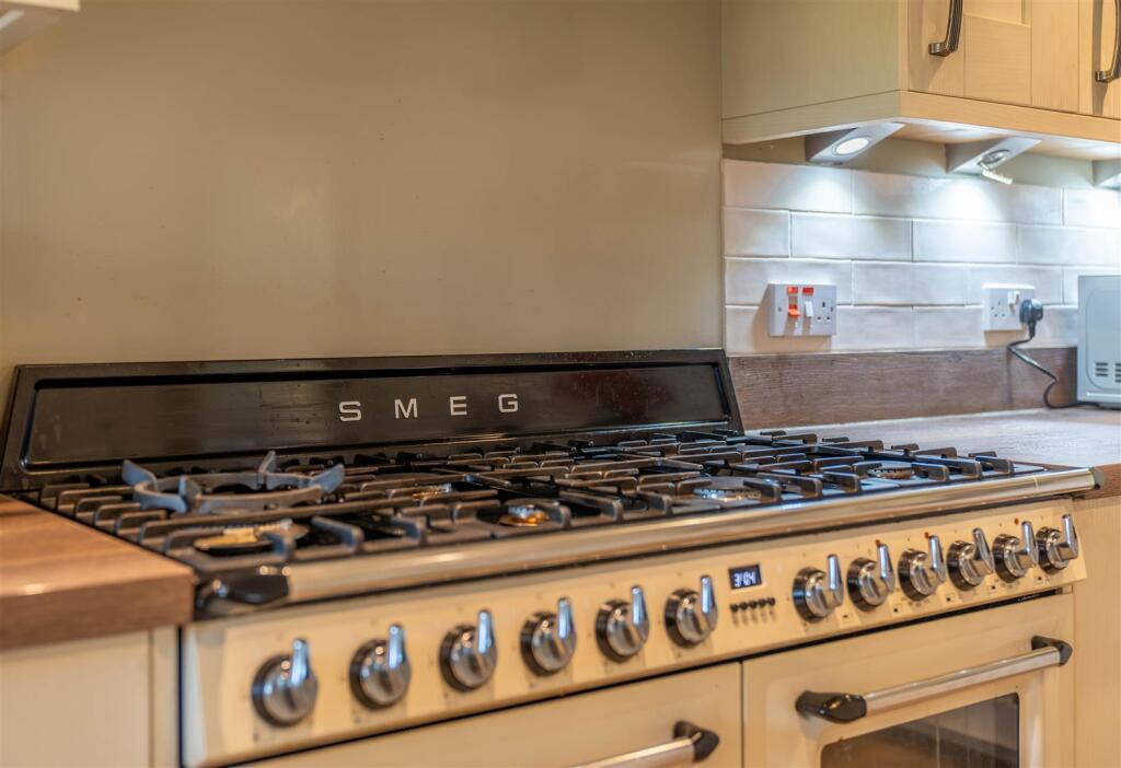 Additional property image - Kinnell Gardens, Friockheim, Arbroath