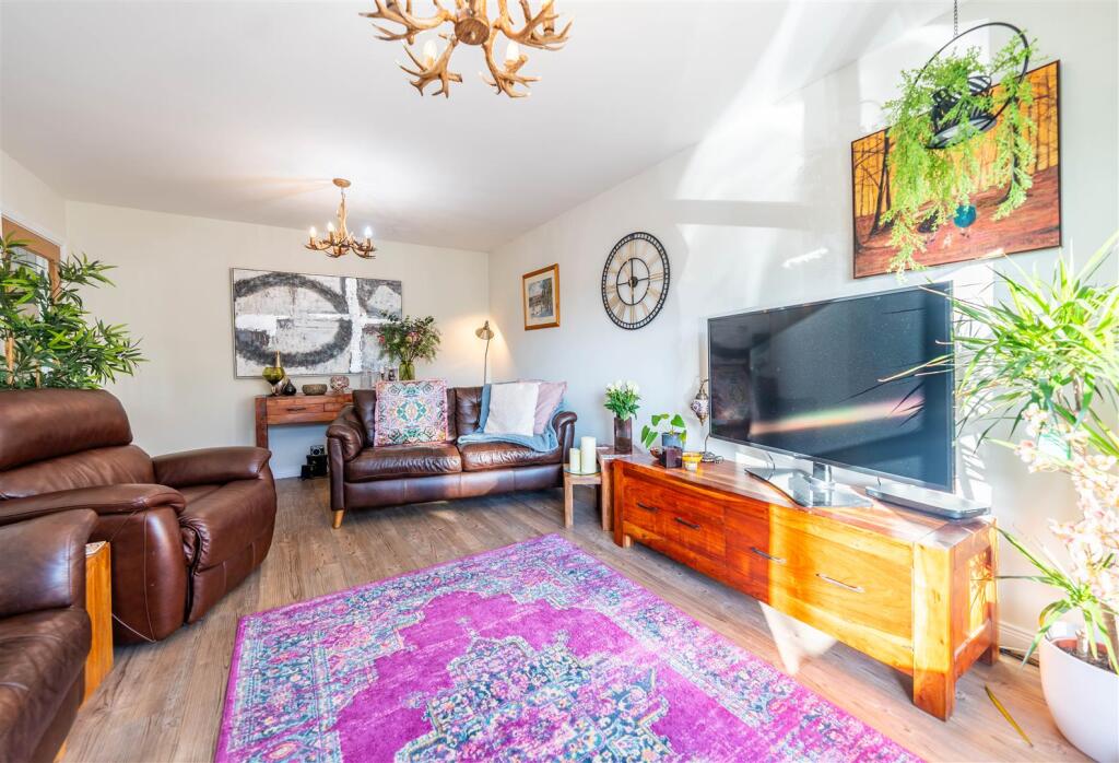 Additional property image - Kinnell Gardens, Friockheim, Arbroath