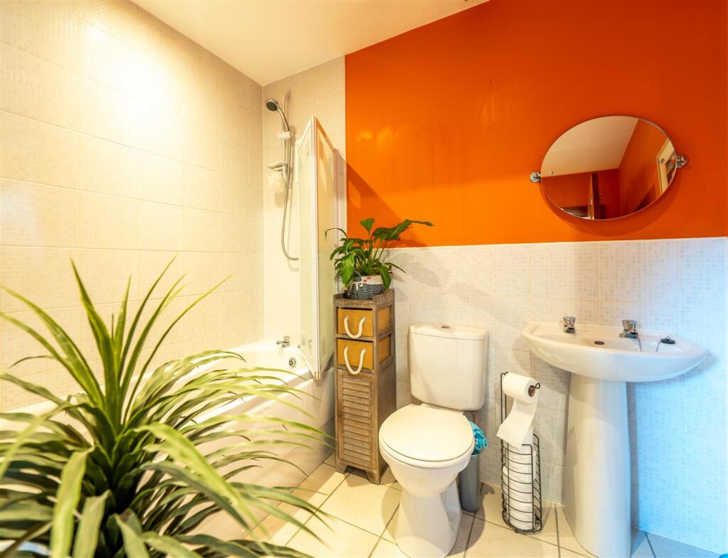 Additional property image - Kinnell Gardens, Friockheim, Arbroath