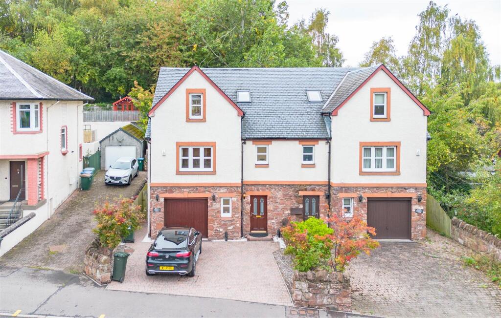 Main image of property: Glasgow Road, Perth