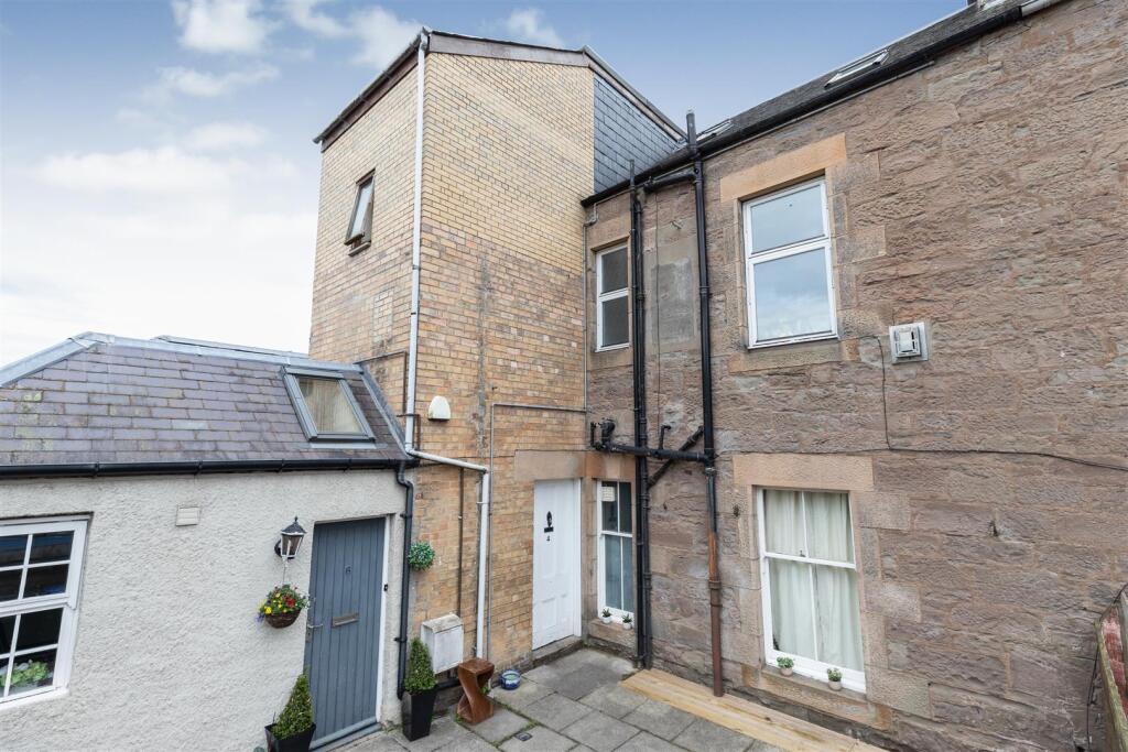 Main image of property: 4b, Croft Park, Perth