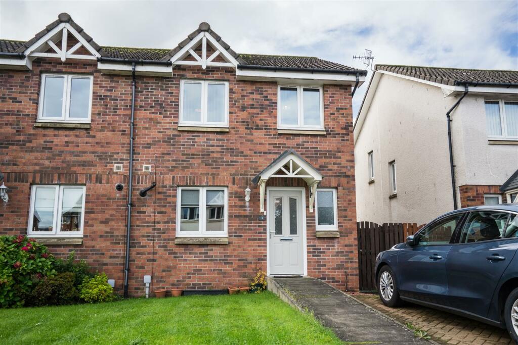 3 bedroom house for sale in Oban Place, Perth, PH1