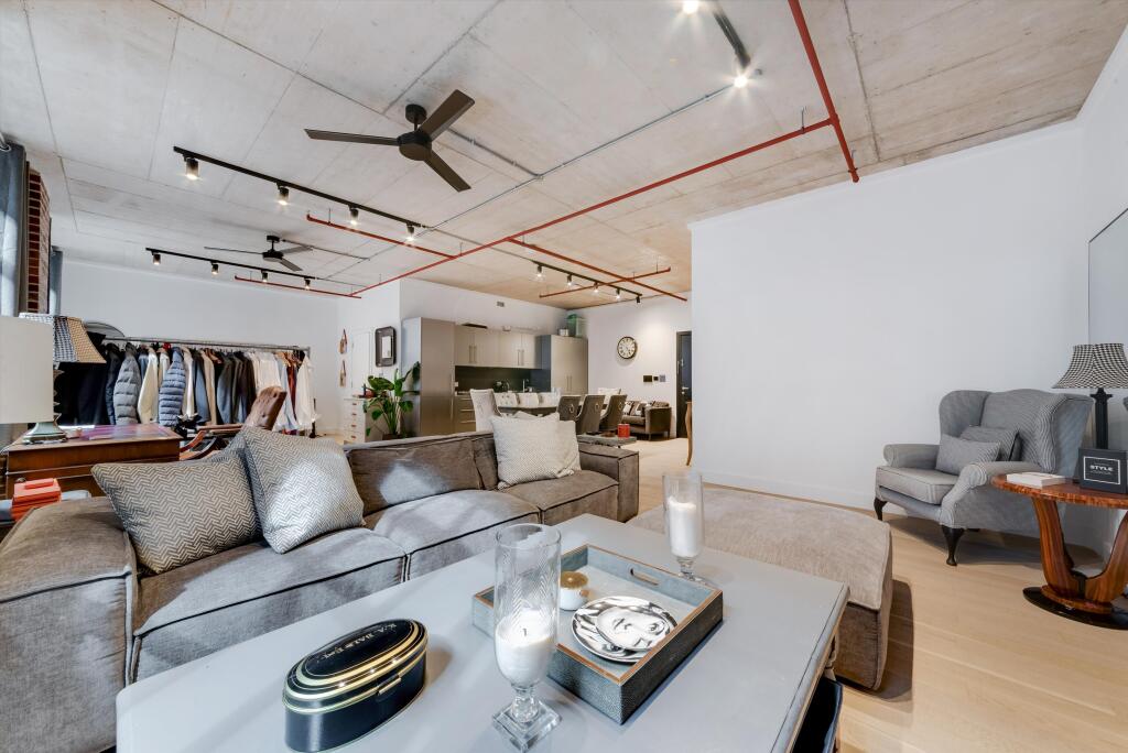 Main image of property: Harbord Square, Canary Wharf, London, E14