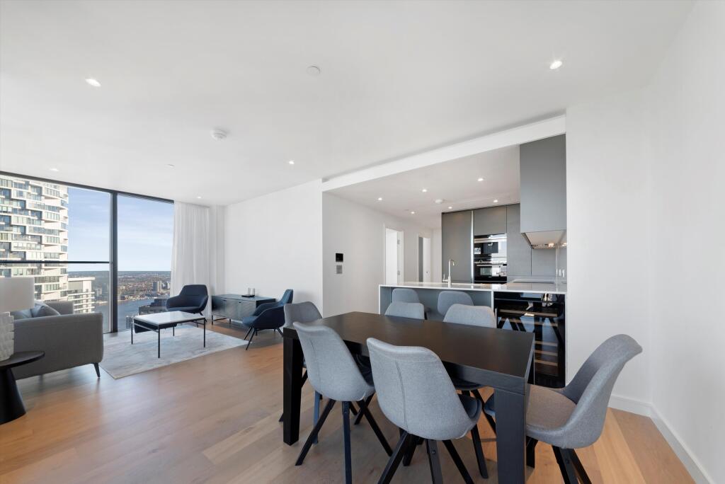 Main image of property: Hampton Tower, Marsh Wall, London, E14