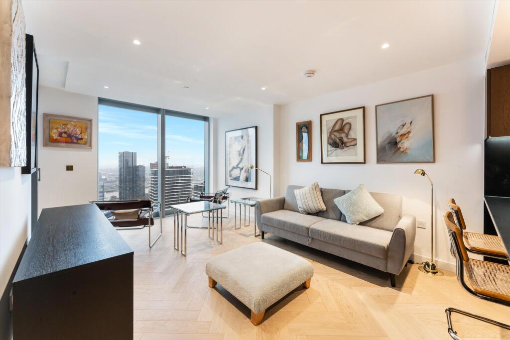 Main image of property: Landmark Pinnacle, Marsh Wall, London, E14