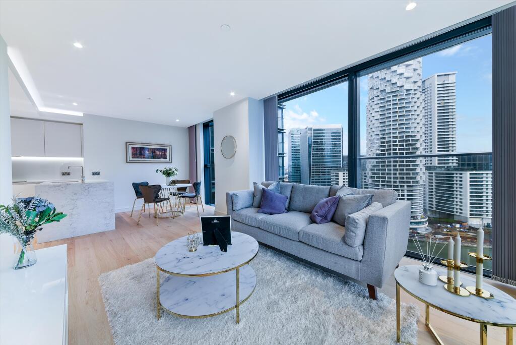 Main image of property: Hampton Tower, Marsh Wall, London, E14