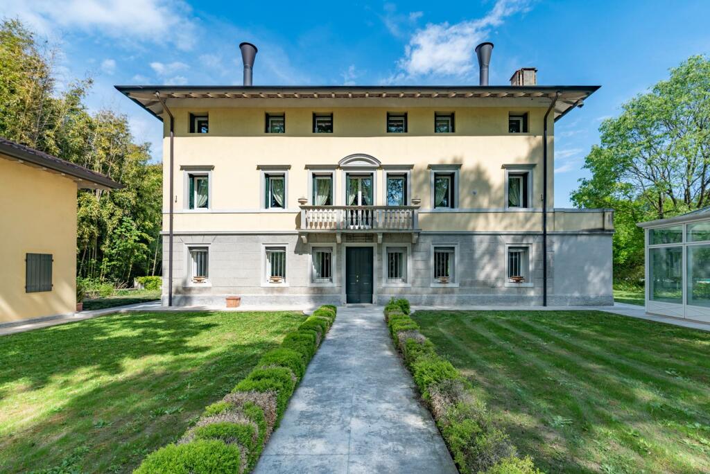 Villa for sale in Friuli-Venezia Giulia...