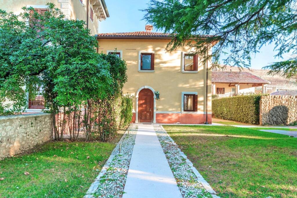 Main image of property: Veneto, Verona