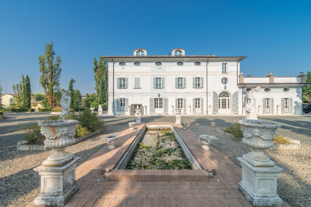 5 bedroom villa for sale in EmiliaRomagna, Italy