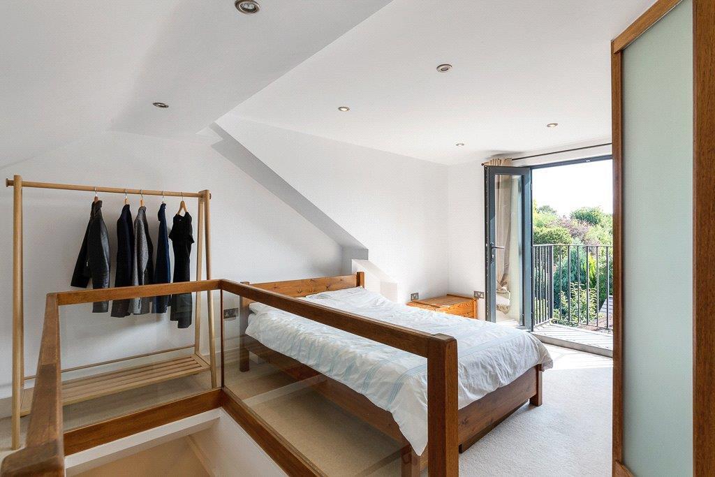 Main image of property: New Road, Weybridge, Surrey, KT13