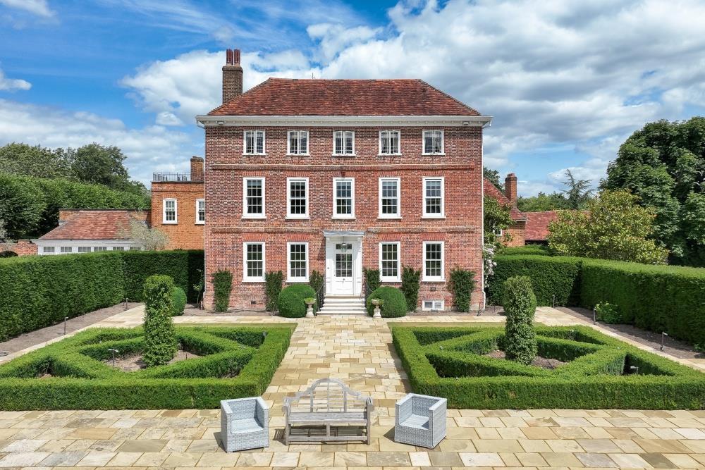 Main image of property: Old House Lane, Kings Langley, Hertfordshire, WD4