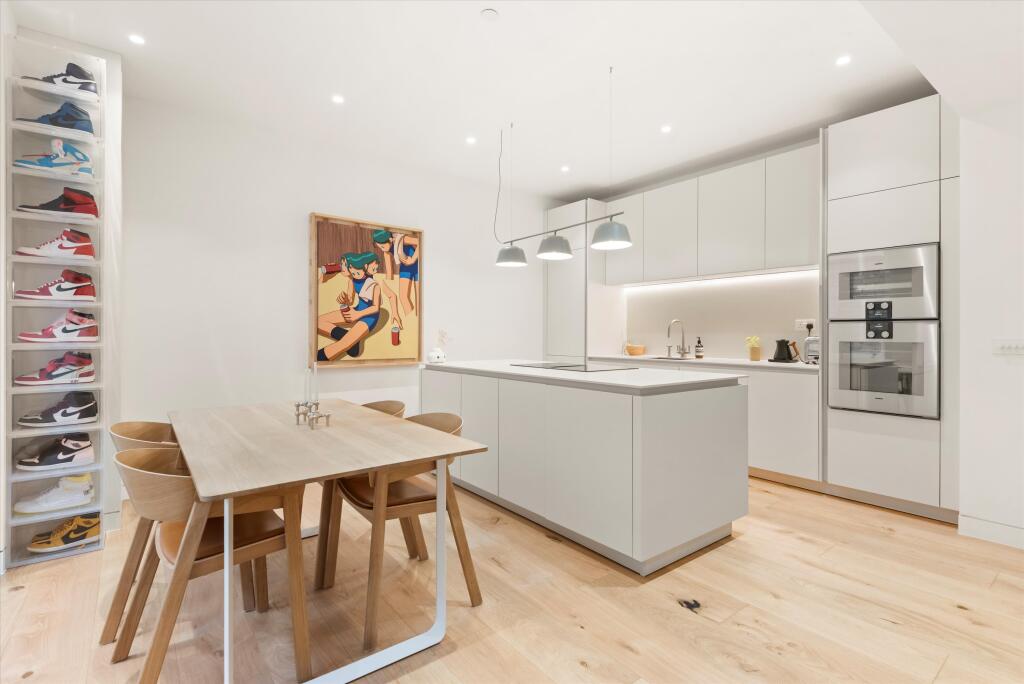 Main image of property: Kensington Court Gardens, London, W8