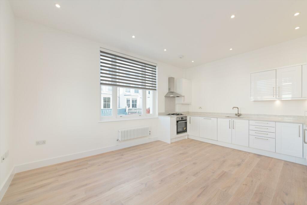 1 bedroom flat for rent in Portobello Road, London, W11