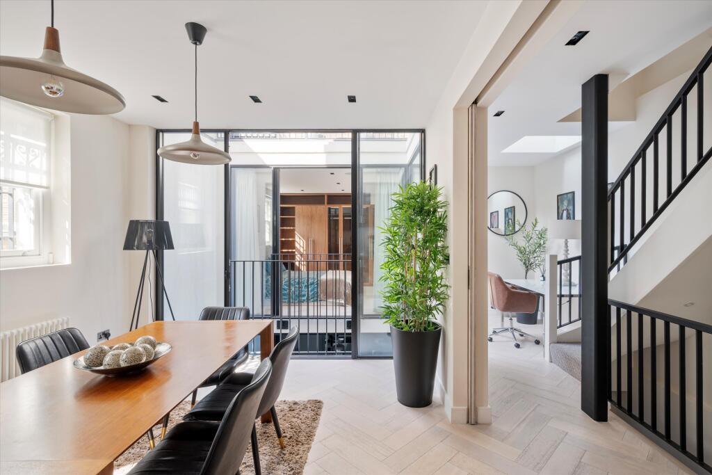 Main image of property: Elgin Mews, Notting Hill, London, W11