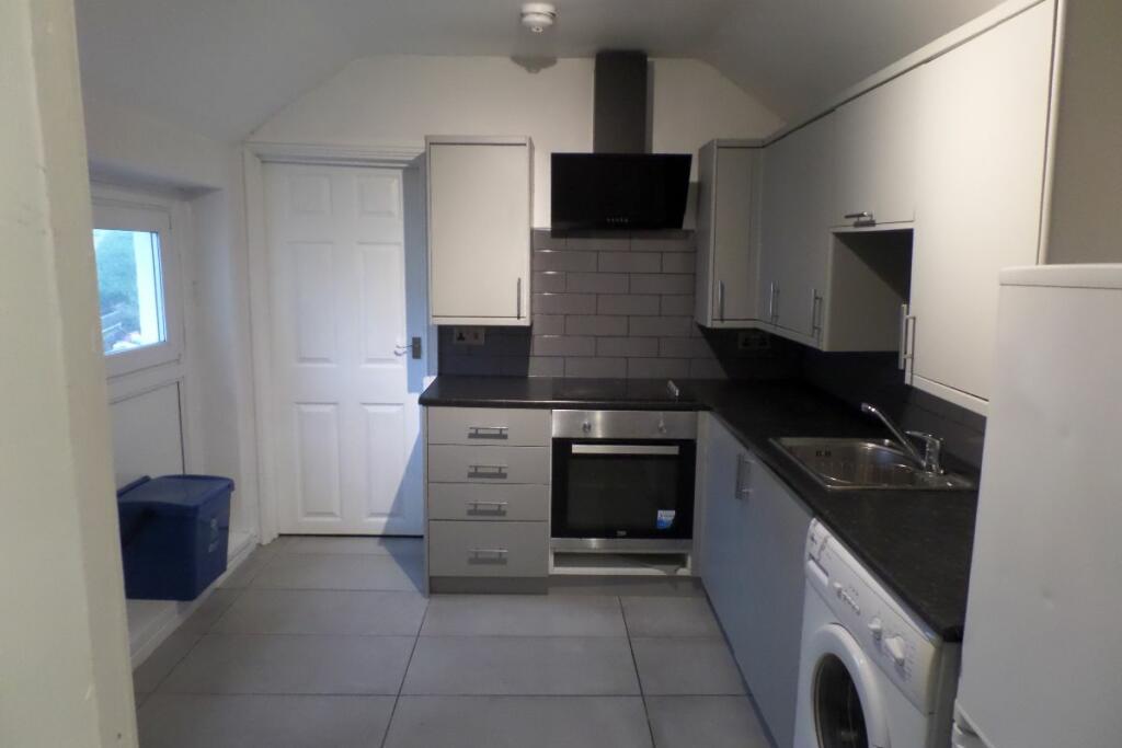 Additional property image - First Floor Flat, Arthur Street, Roath, Cardiff