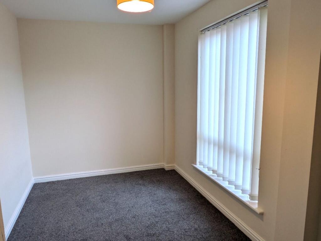 Additional property image - Third Floor Apartment, Glan Y Mor, Y Rhodfa, Barry, CF63 4BB