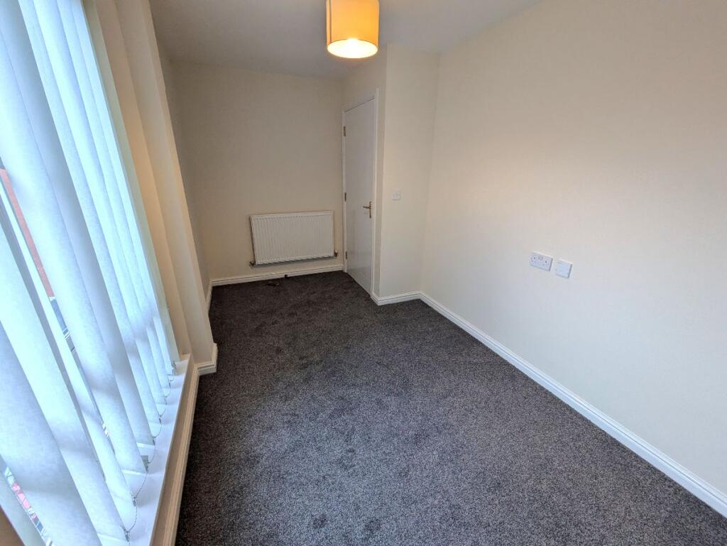 Additional property image - Third Floor Apartment, Glan Y Mor, Y Rhodfa, Barry, CF63 4BB
