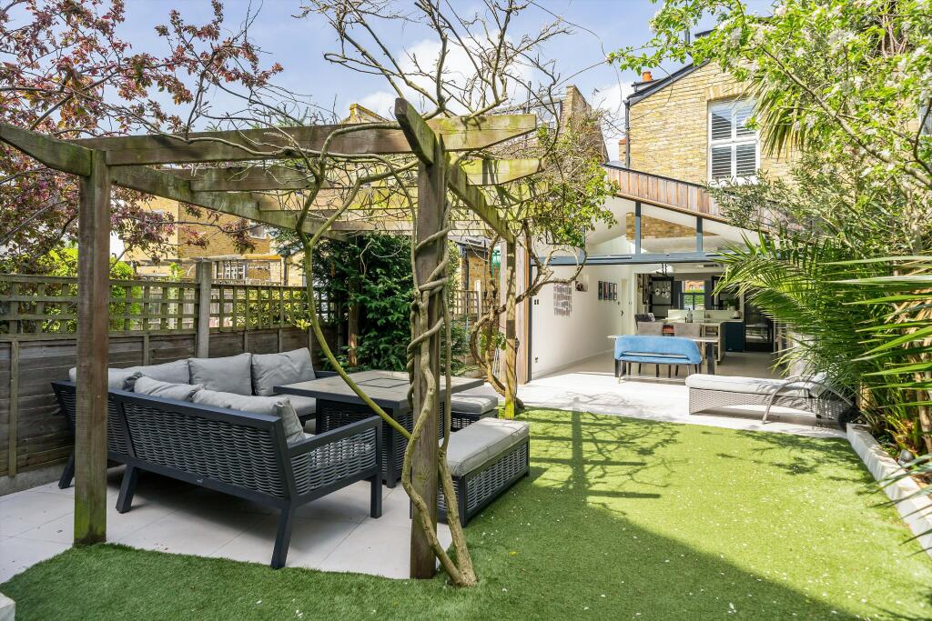 Main image of property: South Park Road, Wimbledon, London, SW19