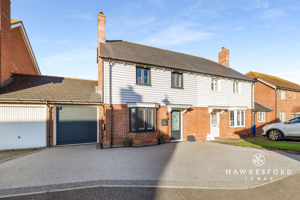 Main image of property: Ringlet Grove, Iwade, ME9