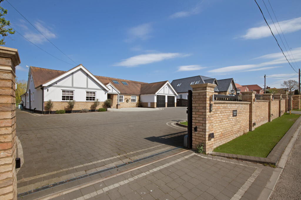 Additional property image - Glebe Road, Ramsden Bellhouse, Billericay