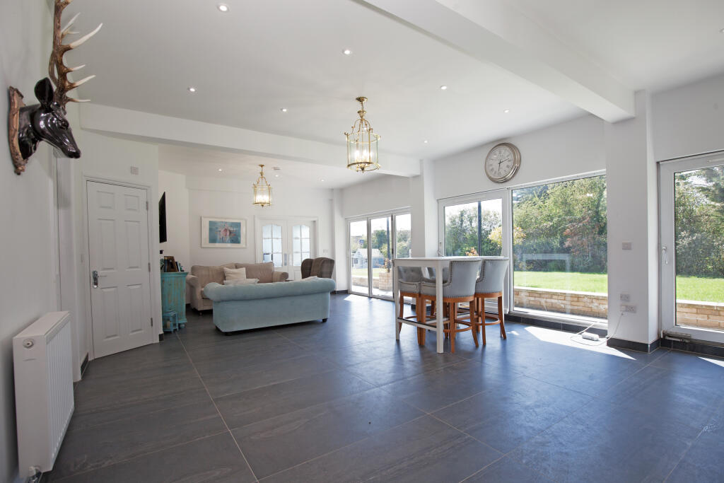 Additional property image - Glebe Road, Ramsden Bellhouse, Billericay
