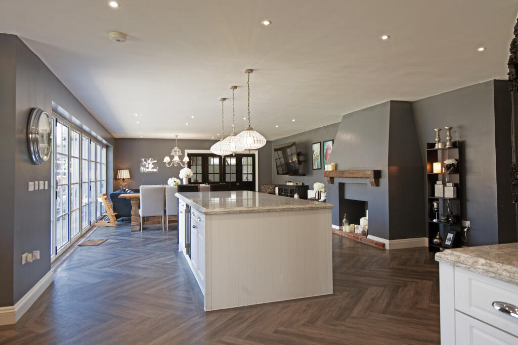 Additional property image - Glebe Road, Ramsden Bellhouse, Billericay