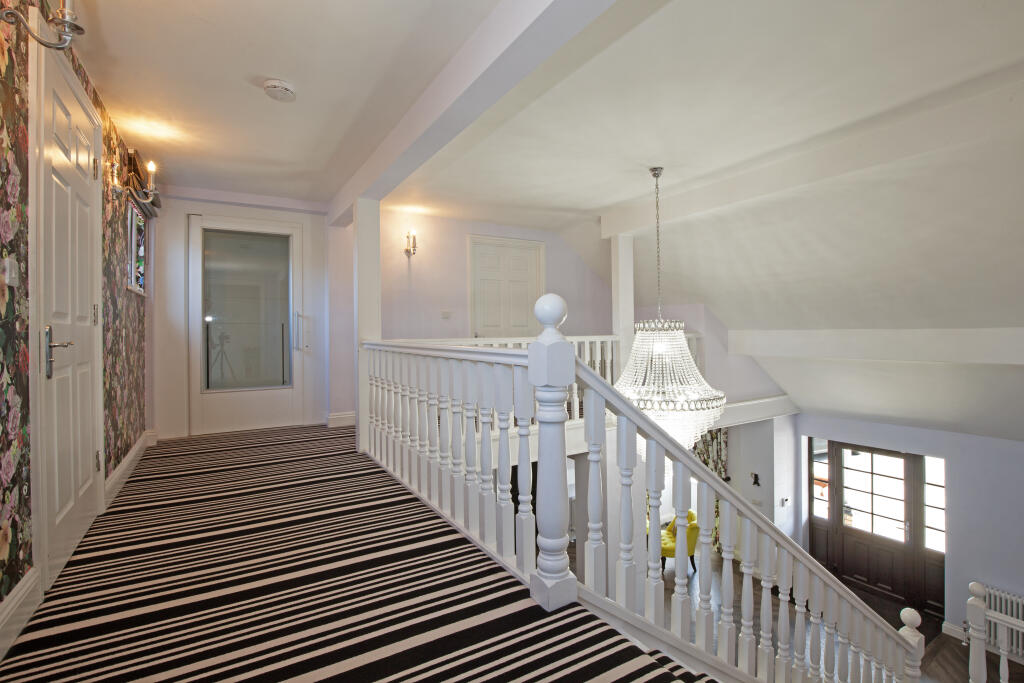 Additional property image - Glebe Road, Ramsden Bellhouse, Billericay