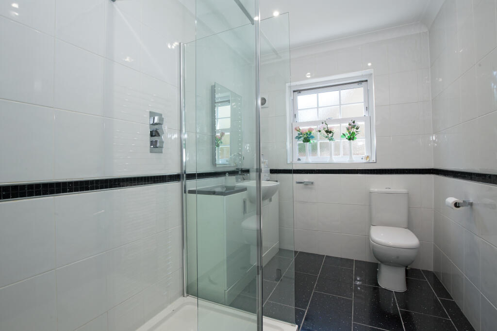 Additional property image - Glebe Road, Ramsden Bellhouse, Billericay