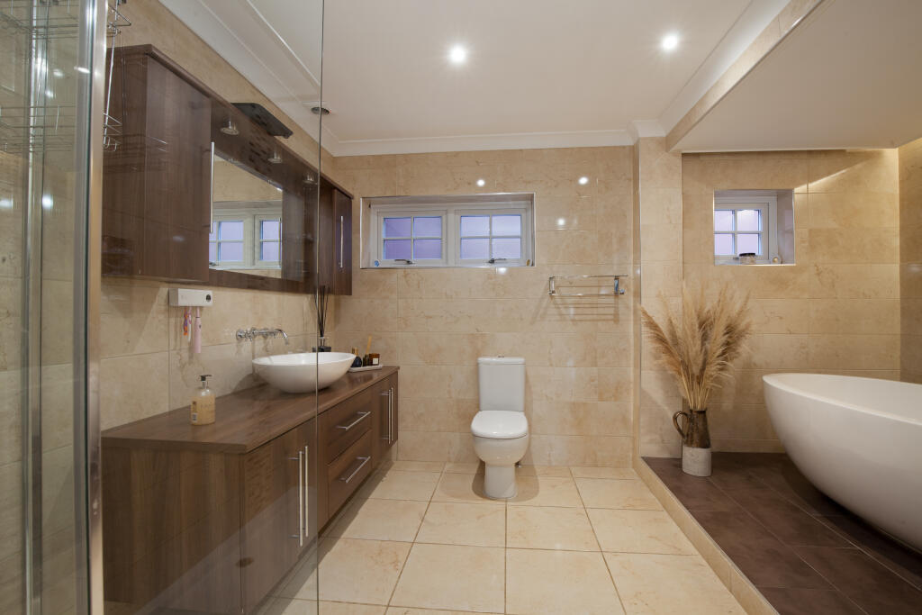 Additional property image - Glebe Road, Ramsden Bellhouse, Billericay