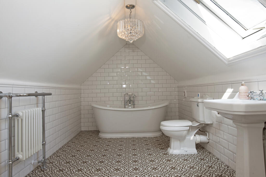 Additional property image - Glebe Road, Ramsden Bellhouse, Billericay