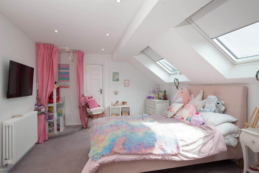 Additional property image - Glebe Road, Ramsden Bellhouse, Billericay
