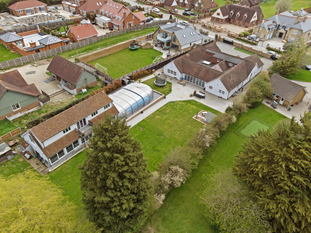 Additional property image - Glebe Road, Ramsden Bellhouse, Billericay