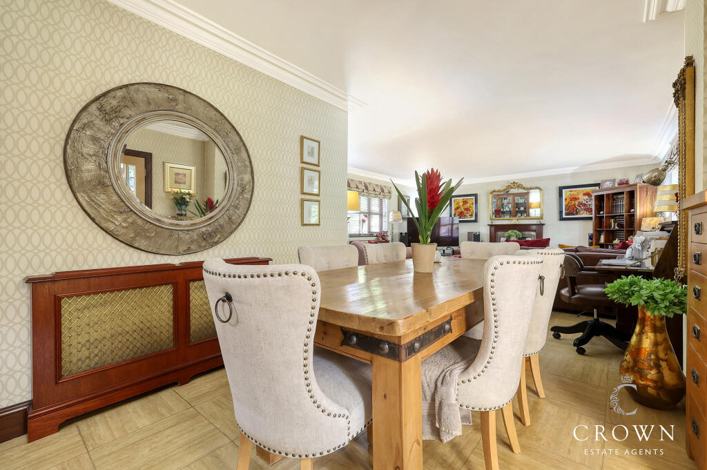 Additional property image - De Beauvoir Chase, Downham, Billericay