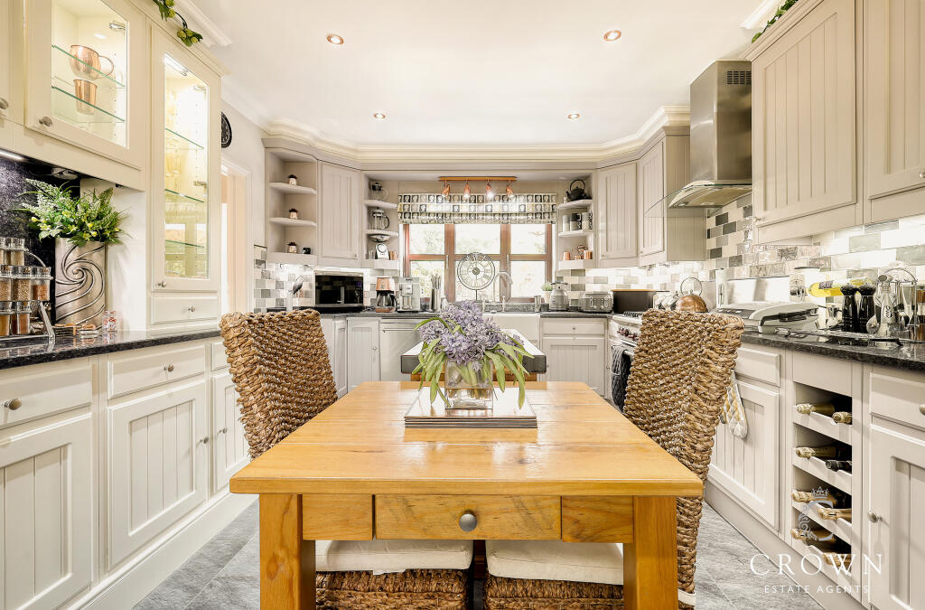 Additional property image - De Beauvoir Chase, Downham, Billericay