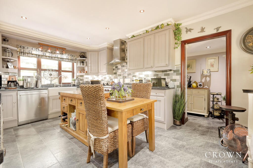 Additional property image - De Beauvoir Chase, Downham, Billericay