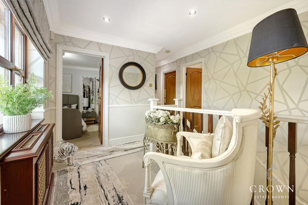 Additional property image - De Beauvoir Chase, Downham, Billericay