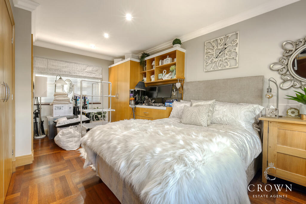 Additional property image - De Beauvoir Chase, Downham, Billericay