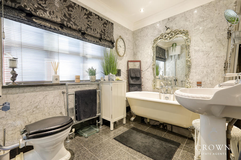 Additional property image - De Beauvoir Chase, Downham, Billericay