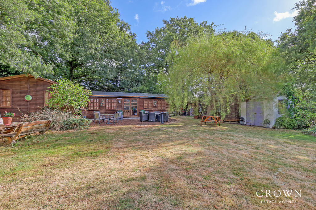 Additional property image - De Beauvoir Chase, Downham, Billericay