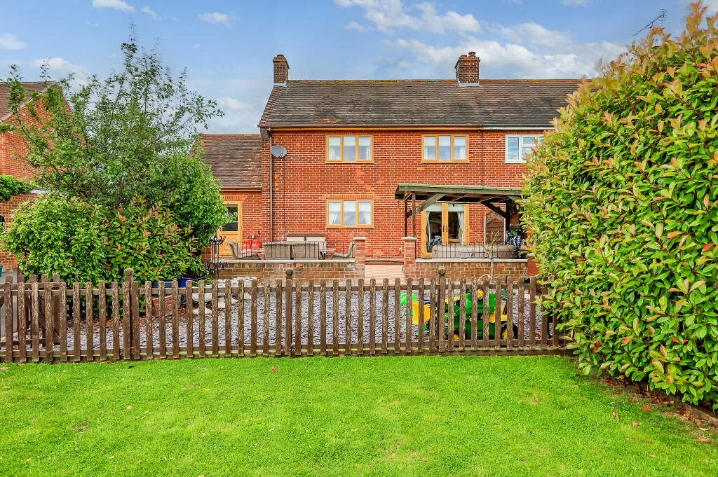 Additional property image - Agricultural Cottages, Church Road, West Hanningfield, Chelmsford