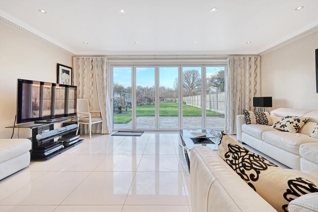 Additional property image - Church Road, Ramsden Bellhouse, Billericay