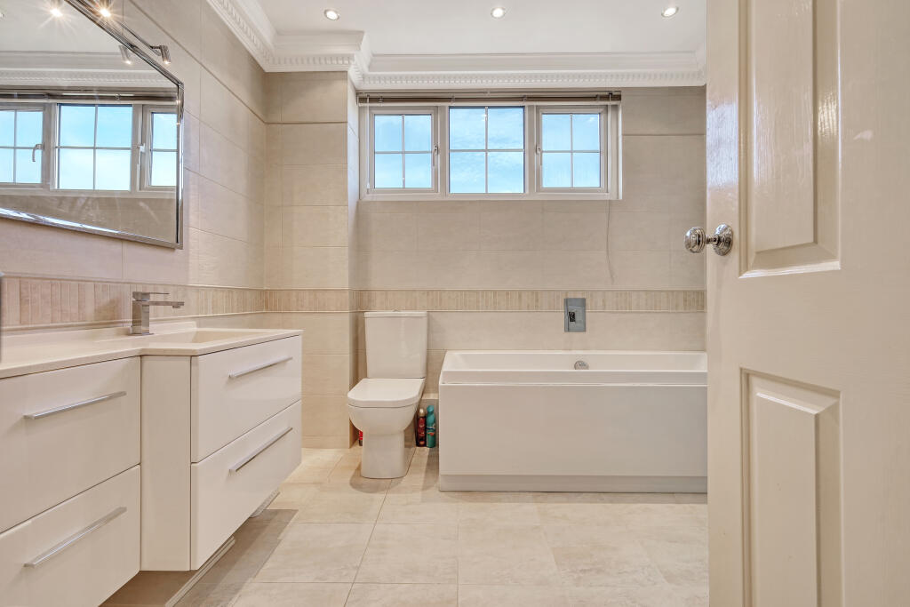 Additional property image - Church Road, Ramsden Bellhouse, Billericay