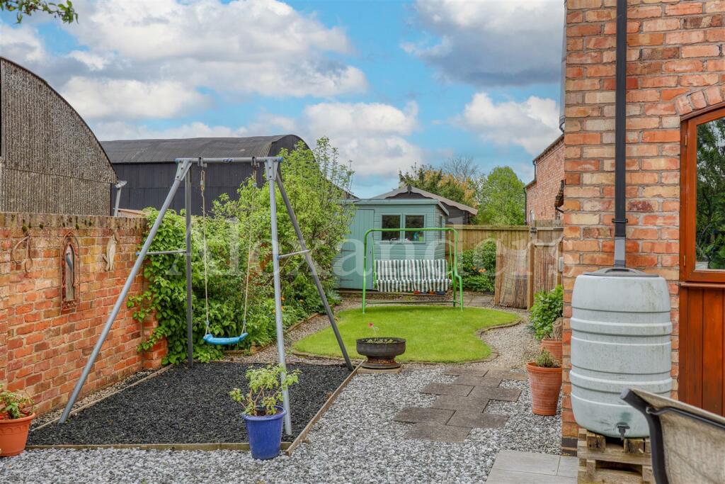4 bedroom barn conversion for sale in Main Street, Dadlington, CV13