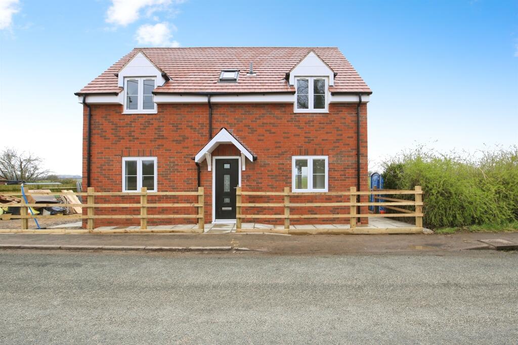 Main image of property: Six House Bank, West Pinchbeck, SPALDING