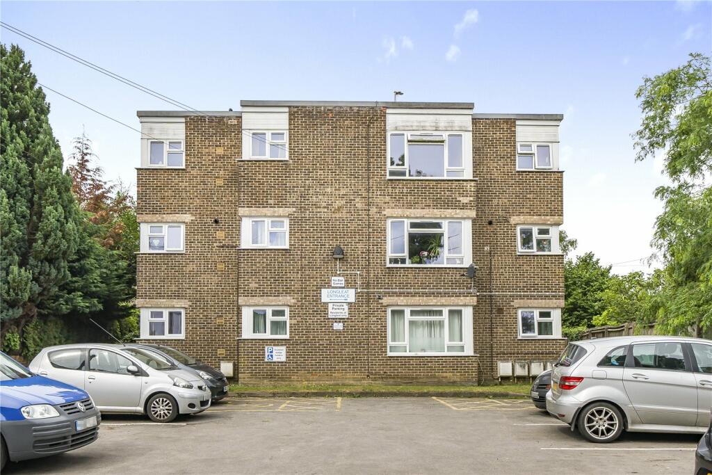 2 bedroom apartment for sale in Horsefair Street, Charlton Kings